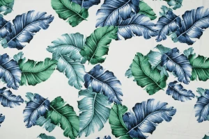 Wiskoza zielone i granatowe liście na białym