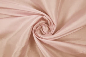Tafta róż pudrowy z nutą moreli