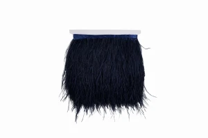 Strusie pióra na taśmie granatowe