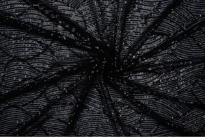 Cekiny wzór fala czarny