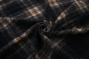 Dzianina gruba w kratę granatowa z beżem