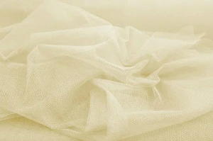 Tiul sztywny ecru